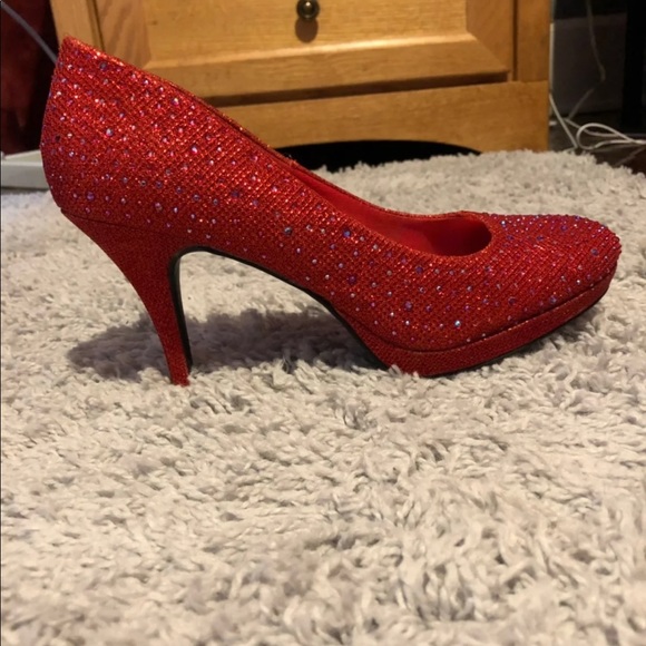 Red High Heels - Picture 3 of 4